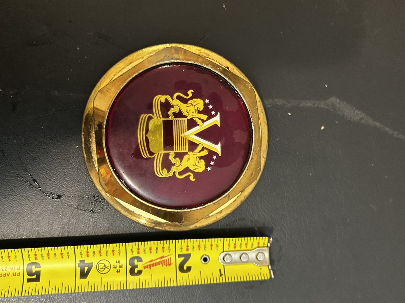Vintage Prime / Vogue Tyre aftermarket wheel center cap