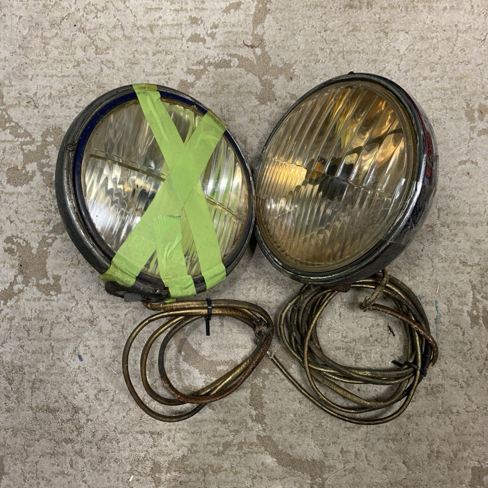 Original PAIR Vintage TRIPPE SPEEDLIGHT Driving Lamps PARTS LIGHTS Original PAIR Vintage TRIPPE SPEEDLIGHT Driving Lamps PARTS LIGHTS