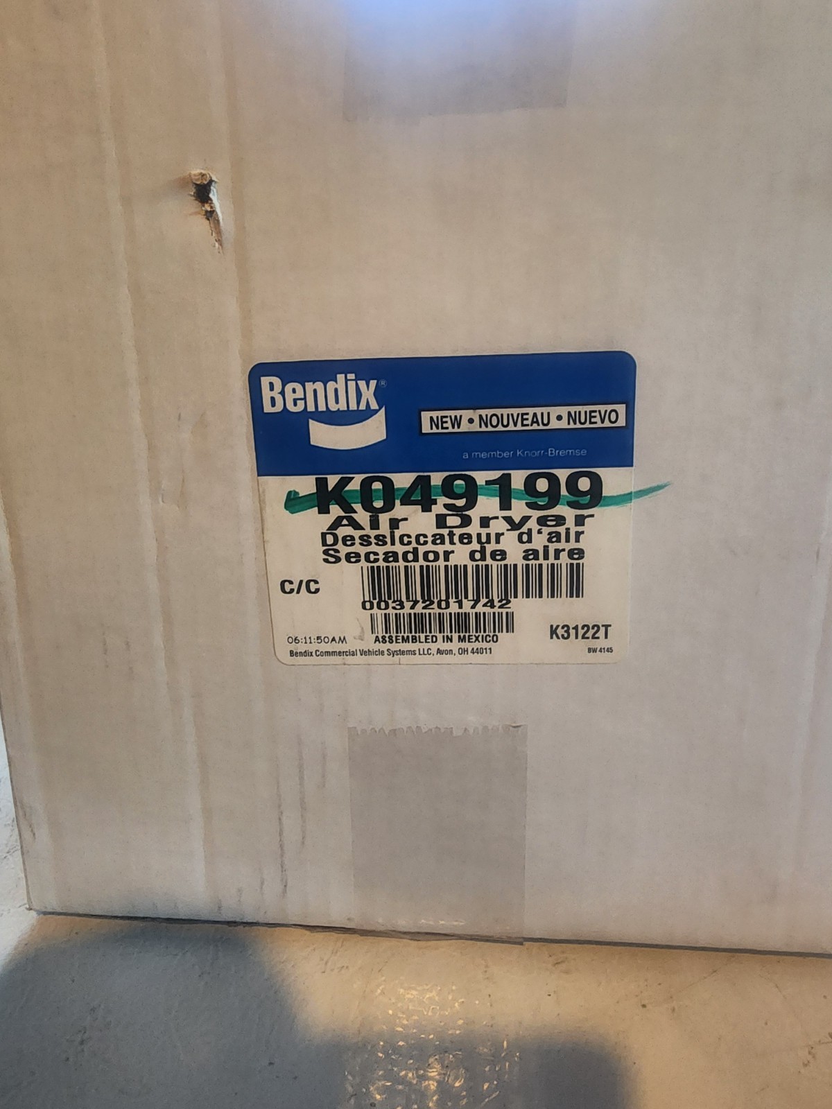Bendix New In Box K049199 Air Dryer Bendix New In Box K049199 Air Dryer