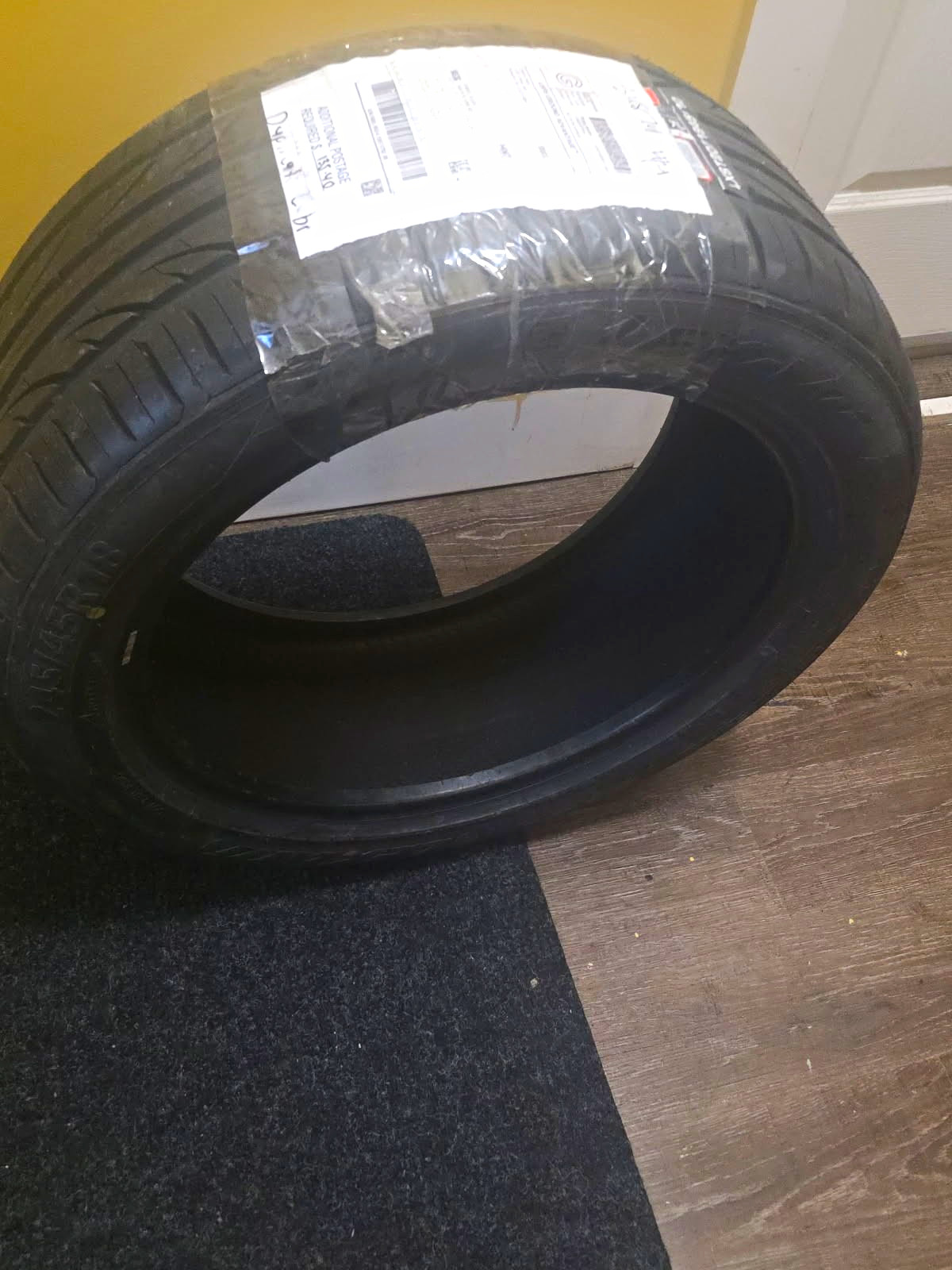 1 New Lexani Lxuhp-207  - 245/45zr18 Tires 2454518 245 45 18