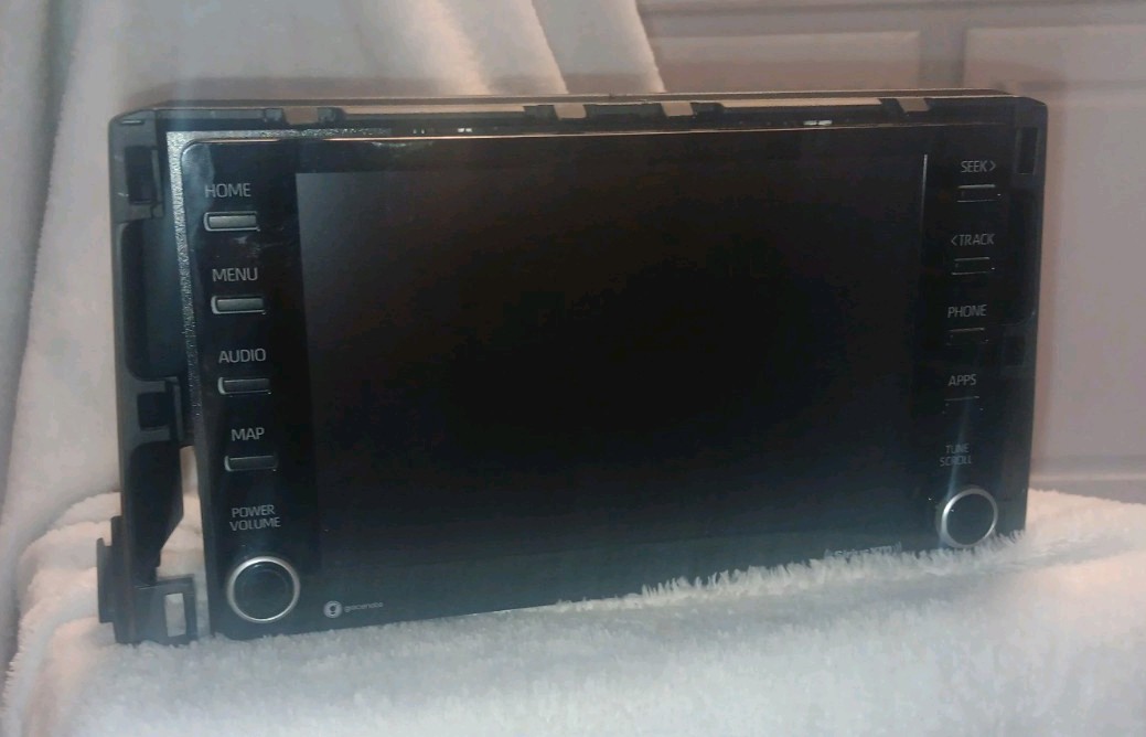 22 TOYOTA COROLLA CROSS NAVIGATION RADIO RECEIVER DISPLAY SCREEN OEM 86140-0A130 22 TOYOTA COROLLA CROSS NAVIGATION RADIO RECEIVER DISPLAY SCREEN OEM 86140-0A130