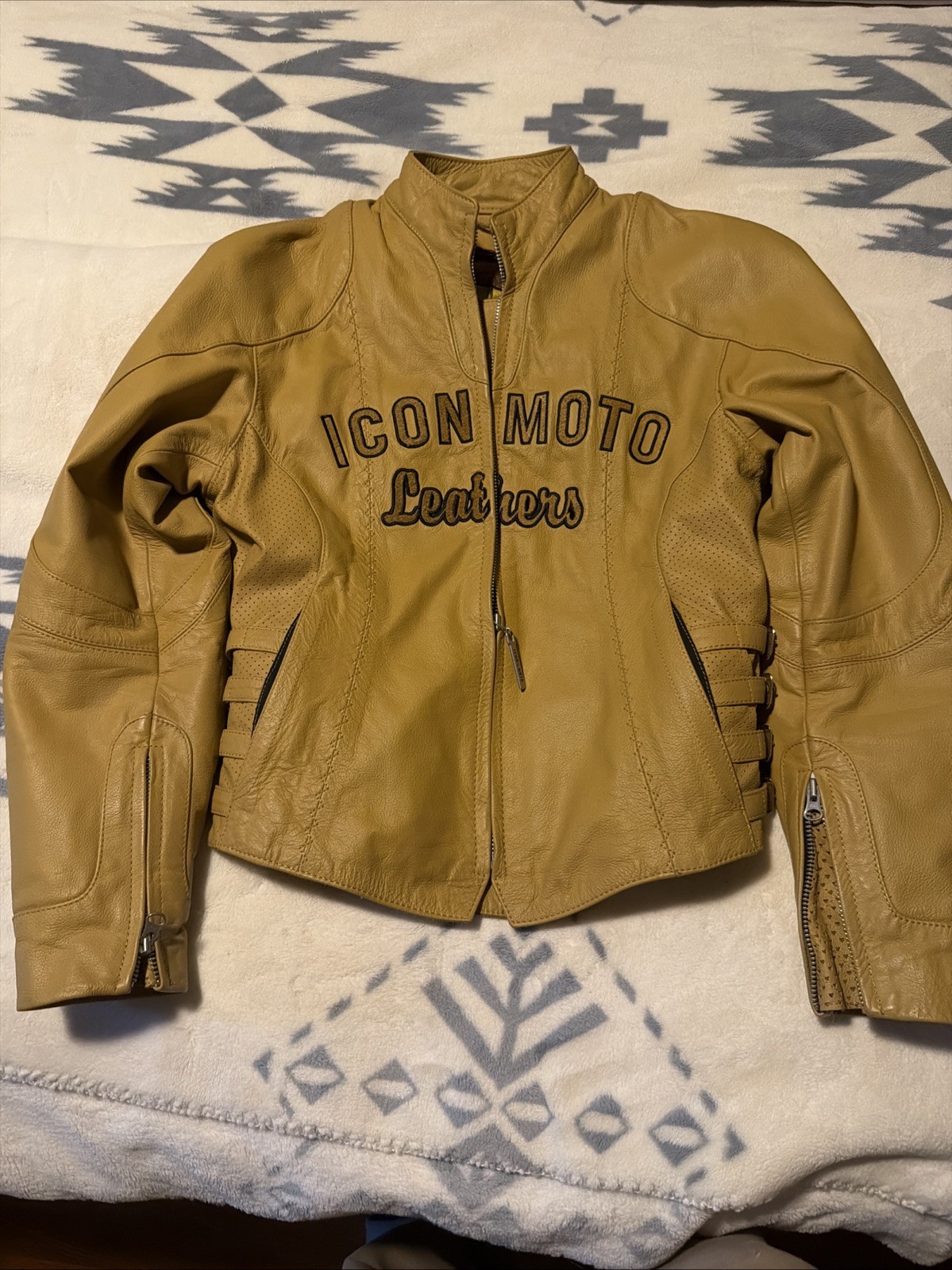 RARE - ICON MOTO BOMBSHELL Leather Motorcycle Jacket Tan Small Beautiful RARE - ICON MOTO BOMBSHELL Leather Motorcycle Jacket Tan Small Beautiful