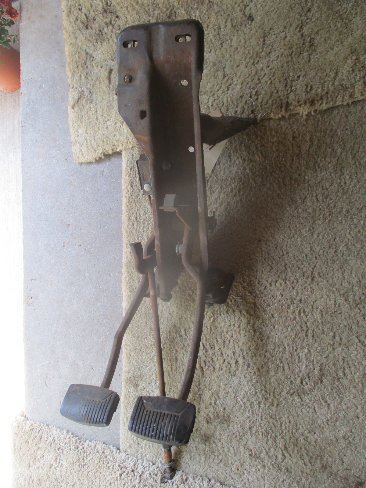 1963 64 Ford Galaxie 4 Speed Manual Clutch Pedal Assembly