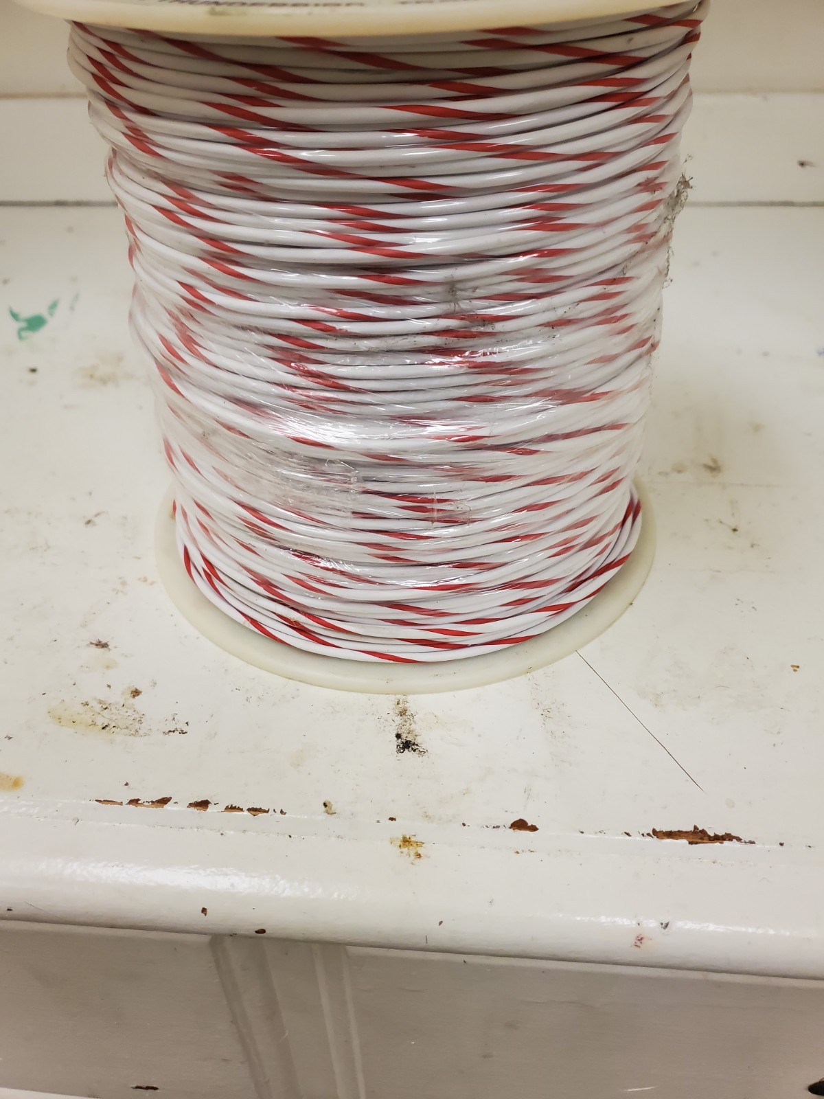 14 AWG TXL White w/red Stripe Wire 1000 Feet