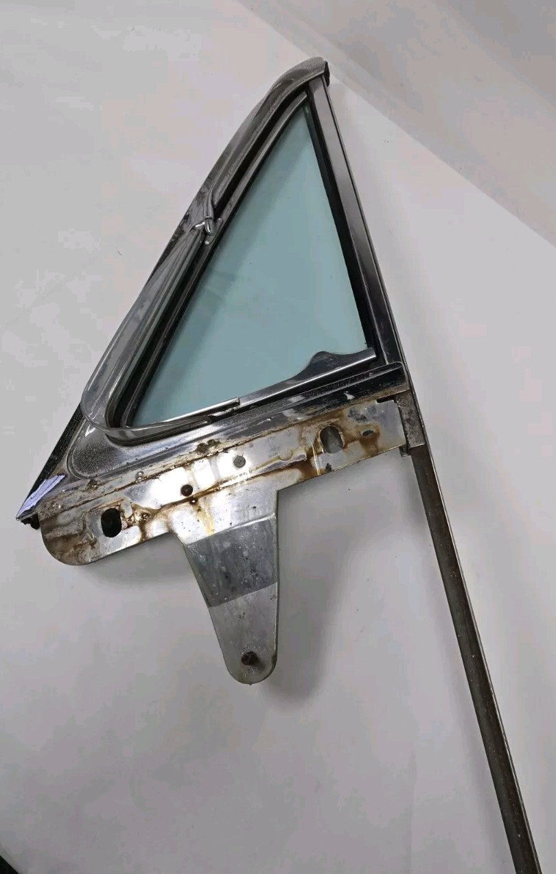 1961-63 Ford Thunderbird Lt Wing Window Vent OEM Fomoco 61027-161 1961-63 Ford Thunderbird Lt Wing Window Vent OEM Fomoco 61027-161