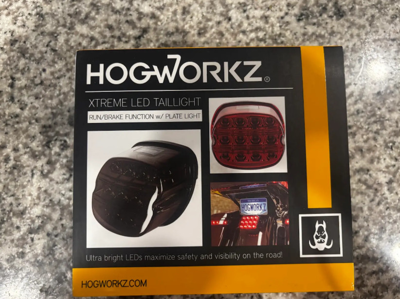 HogWorkz Red Xtreme LED Taillight w/Plate Light - HW307022 Brand New HogWorkz Red Xtreme LED Taillight w/Plate Light - HW307022 Brand New