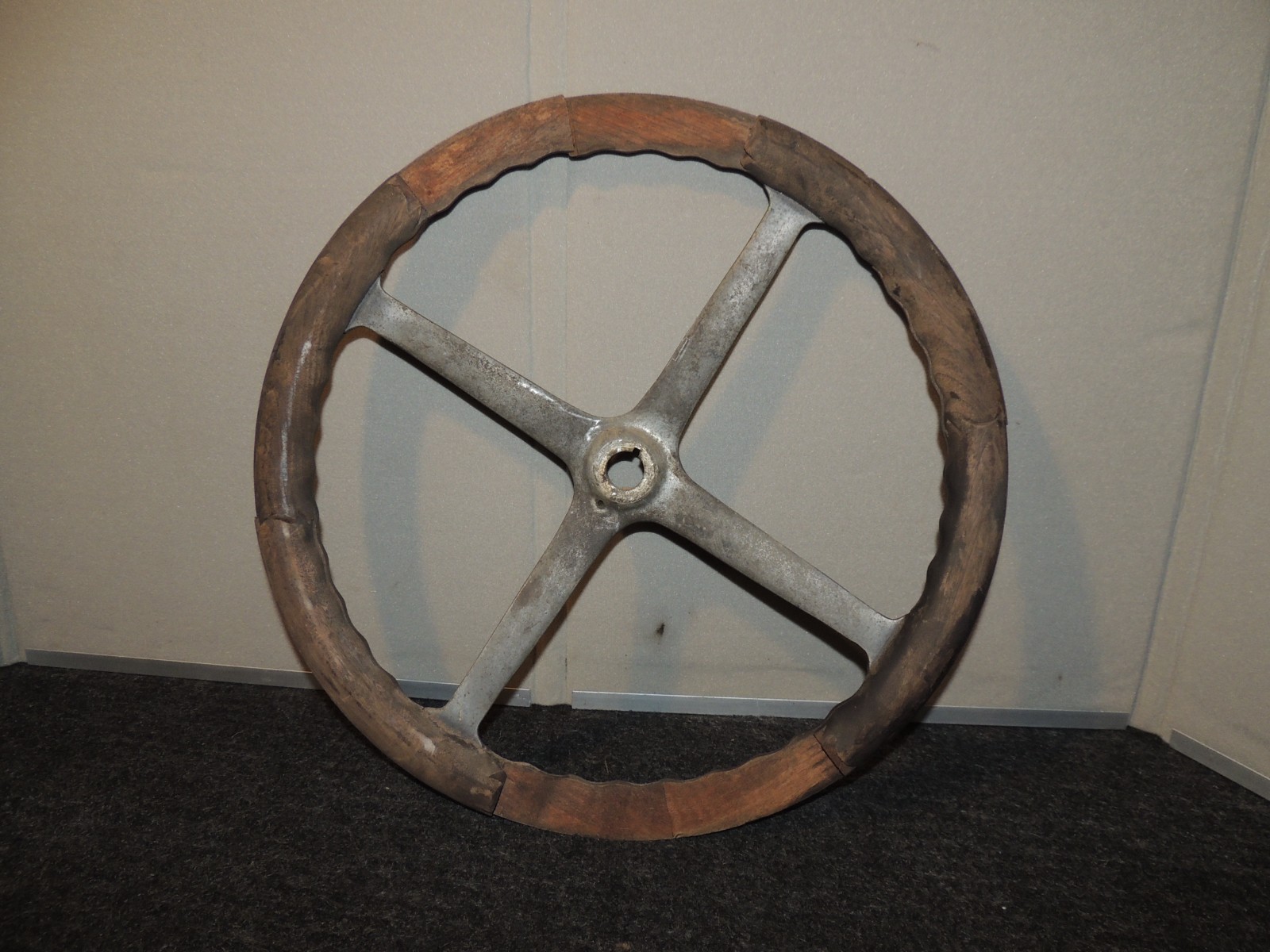 Vintage Wooden Steering Wheel 17\ Vintage Wooden Steering Wheel 17\