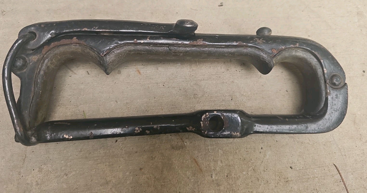 Ford Model T Open Car Touring Roof Top Clamp - Moves Freely # 230 RL BAIR Ford Model T Open Car Touring Roof Top Clamp - Moves Freely # 230 RL BAIR
