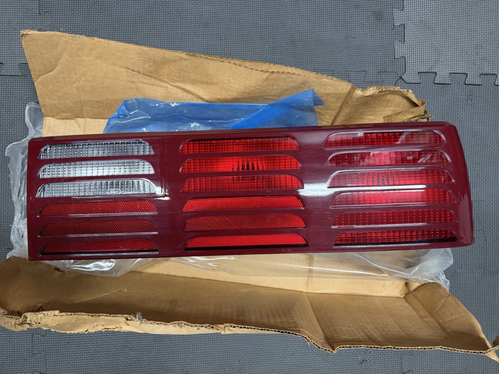 NOS OEM Ford 87-93 Mustang GT Passenger Tail Light Cheese Grater E7ZB-13440-AC