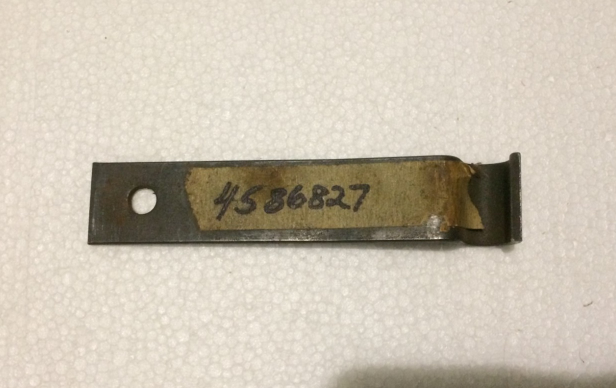 NOS GM #4586827 REAR DOOR CHECK LINK, 1949-52 CHEVY 4 DOOR