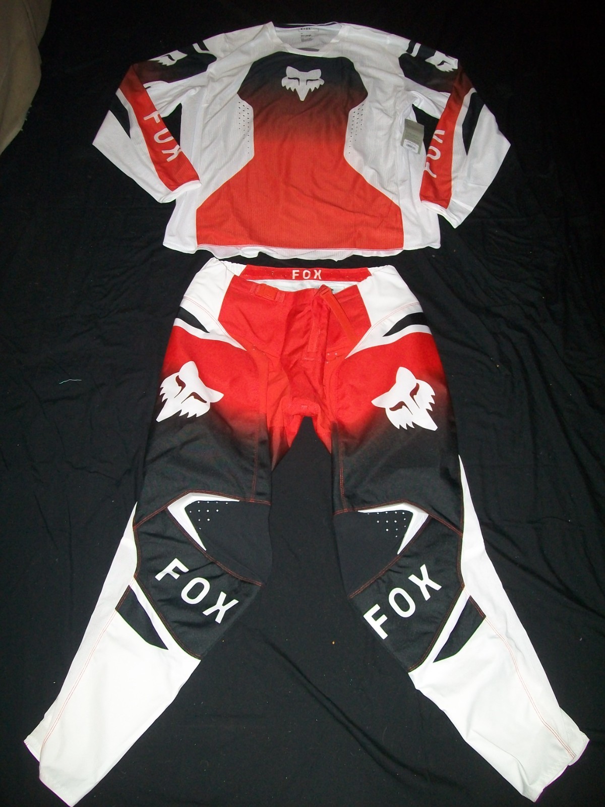 NEW, Fox Racing 180 Shield Mens MX Offroad Gear Set Black/White/Flo Red 38,XXL NEW, Fox Racing 180 Shield Mens MX Offroad Gear Set Black/White/Flo Red 38,XXL