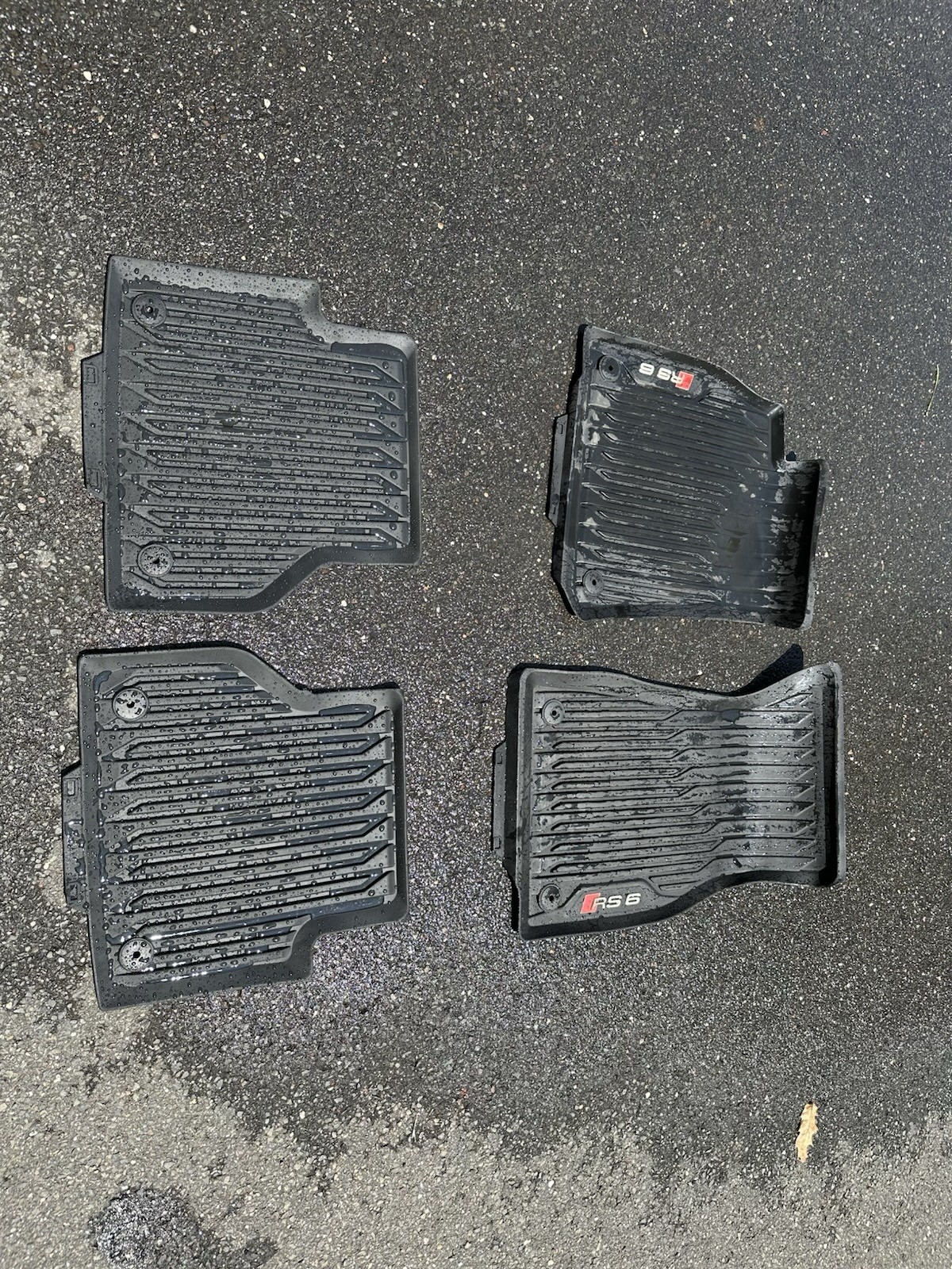 Audi RS6 C8 All Weather Rubber Floor Mats OEM Audi RS6 C8 All Weather Rubber Floor Mats OEM
