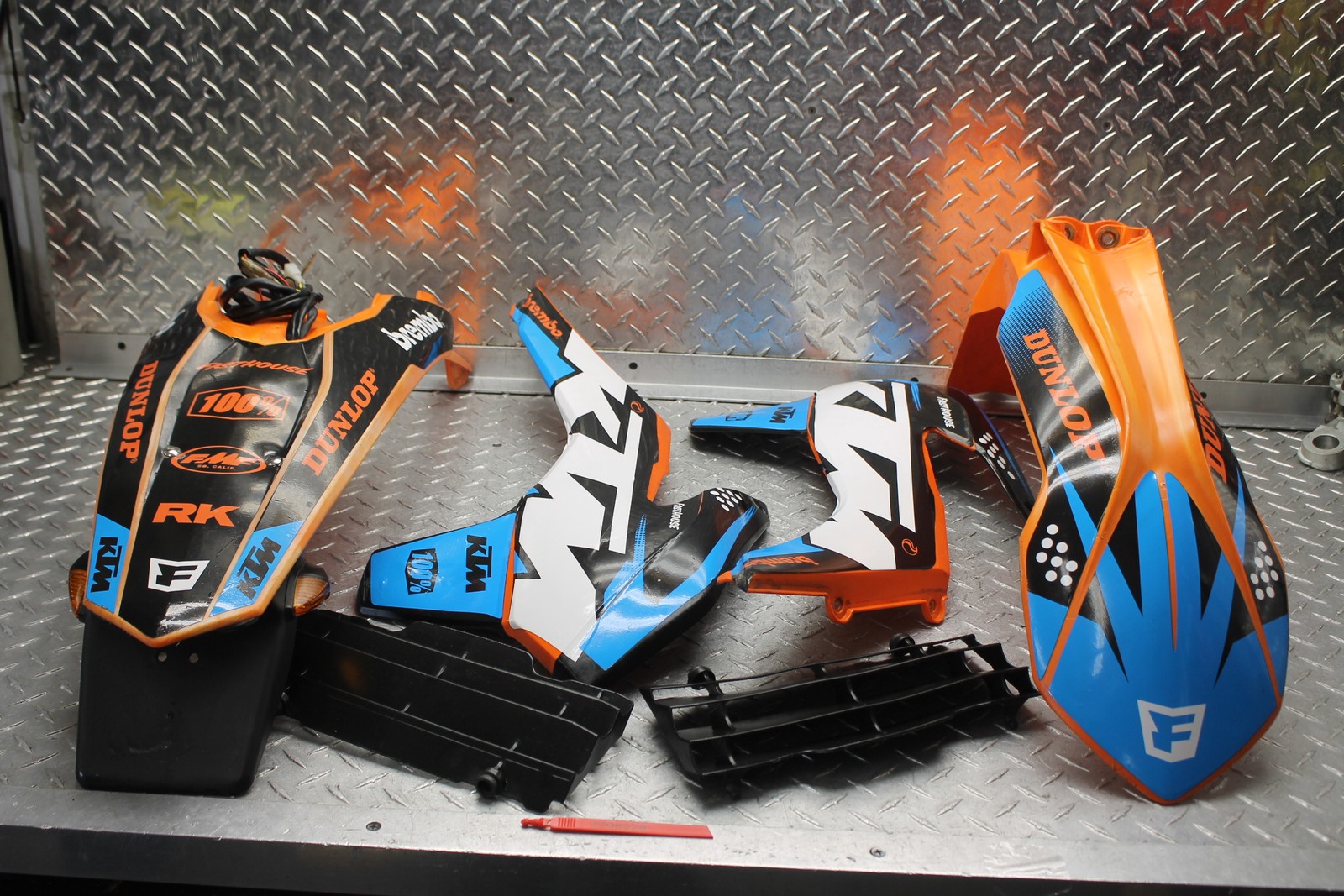 2013 KTM 450 SXF PLASTICS BODY KIT FENDERS & SIDE FAIRINGS/ REAR TURN SIGNALS