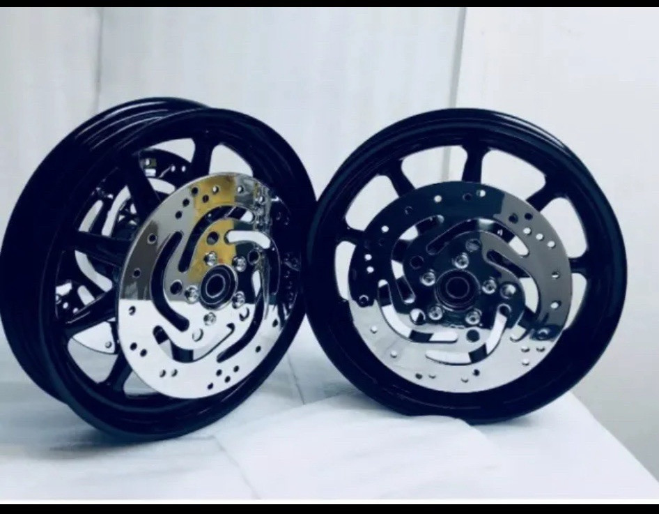 Harley David FLH  Ultra ALL Black 9 Spoke Wheels low maintenance 5 year warranty