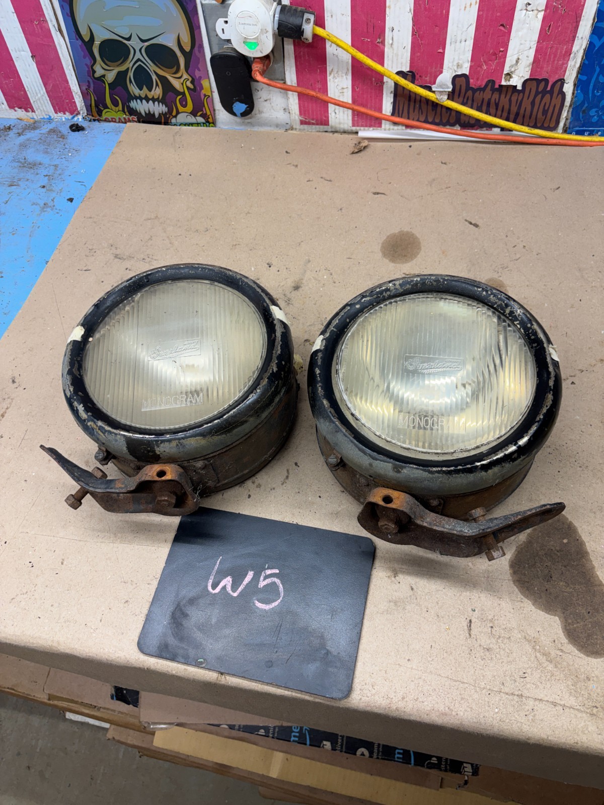 1930S 1931 1932 OVERLAND MONOGRAM VINTAGE CAR TRUCK HEADLIGHT LIGHT LIGHTS 1927