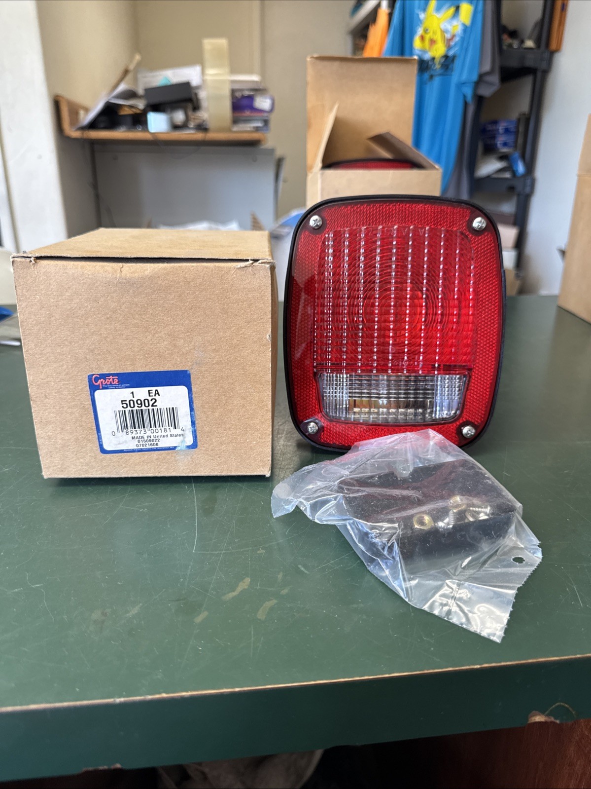 Grote 50902 Square Three Stud Torsion Mount Stop / Tail / Light Lamp RED