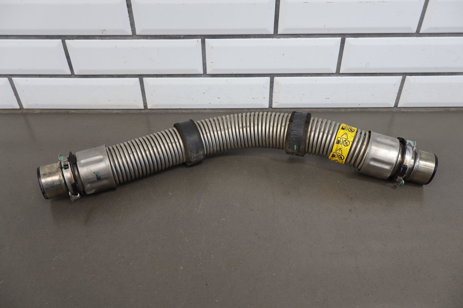 03-13 Chevy Corvette C5 C6 Fuel Tank Crossover 10337591