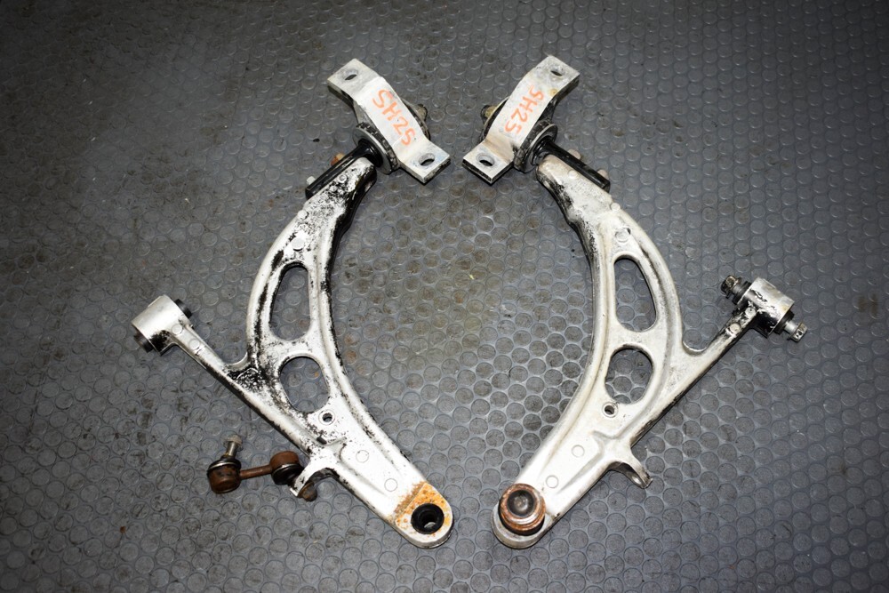 PAIR OF JDM 03-08 SUBARU FORESTER STI SG9 OEM ALUMINUM FRONT LOWER CONTROL ARMS