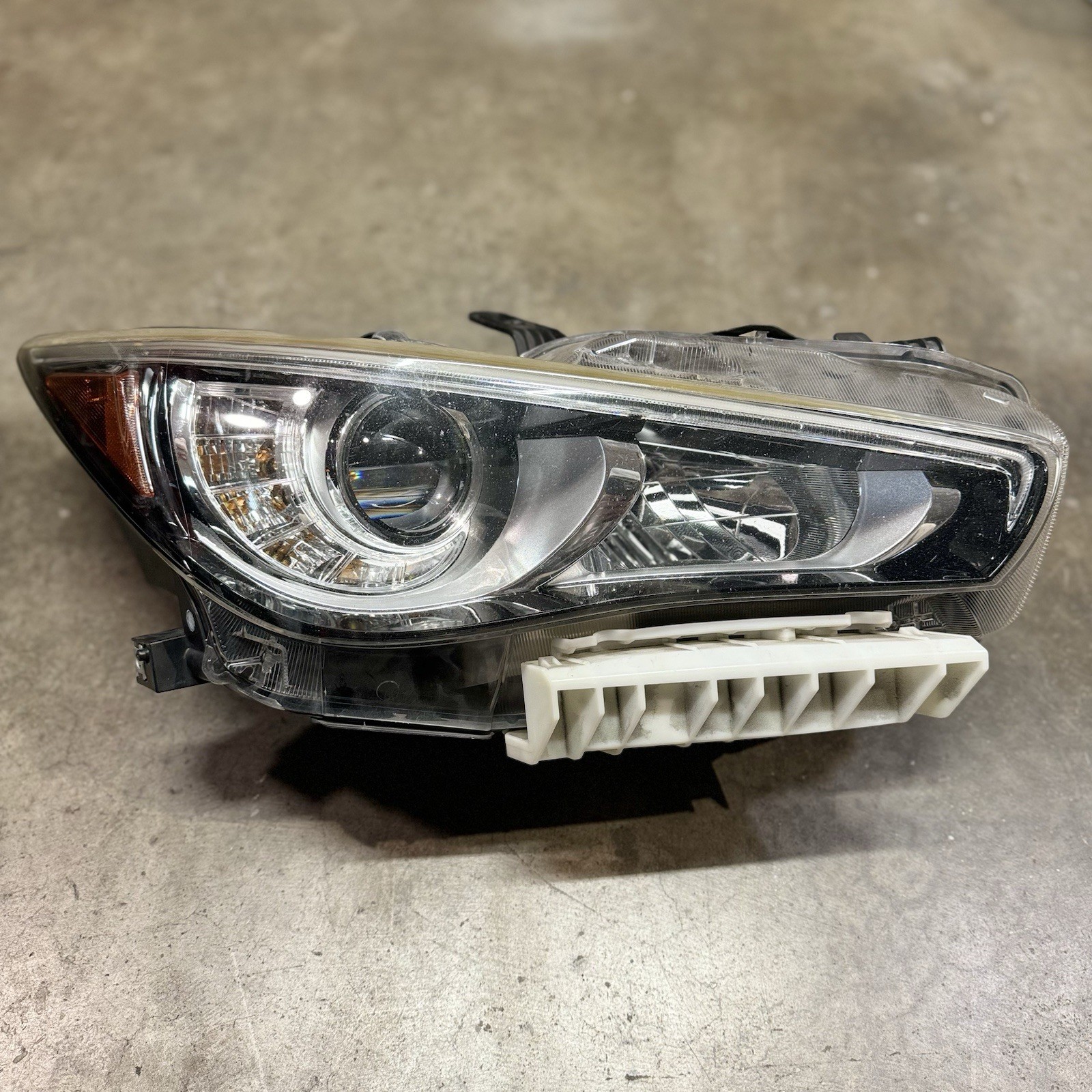 2018-2023 INFINITI Q50 Right Side RH Headlight Projector LED NON-AFS OEM