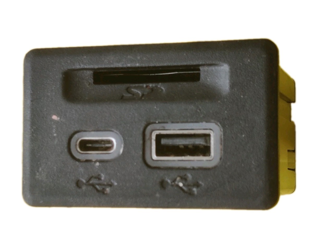 OEM 2019-24 GM Buick Chevrolet Cadillac Black SD Card USB Outlet 13529869