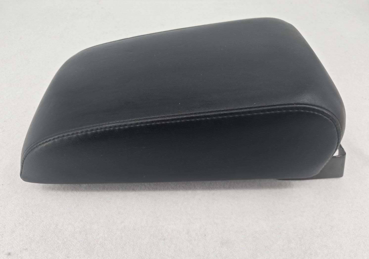 2003-2006 Infiniti G35 COUPE Center Console Armrest Leather Lid OEM Black