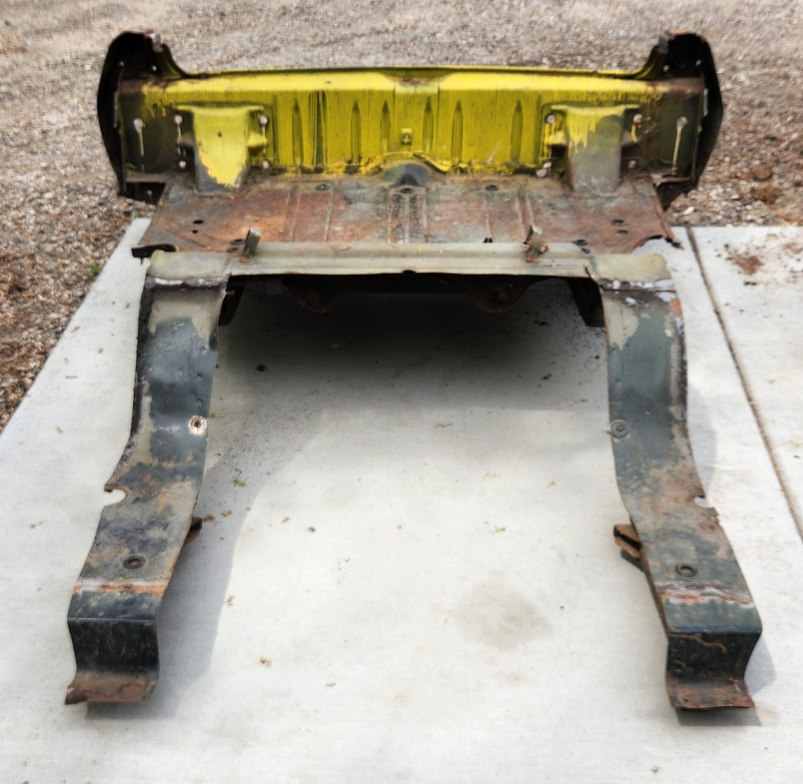 1971 72 73 74 Dodge Charger R/T SE Rallye Super Bee rear frame rails with trunk