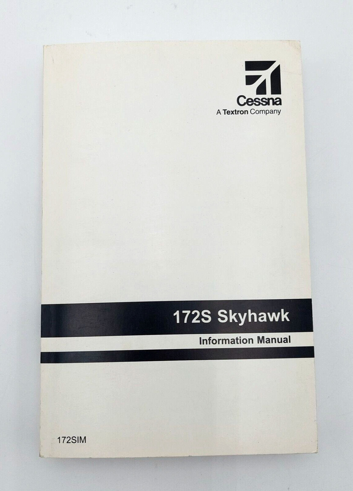 Cessna 172S Skyhawk Airplane Information Owner\'s Manual 172SIM