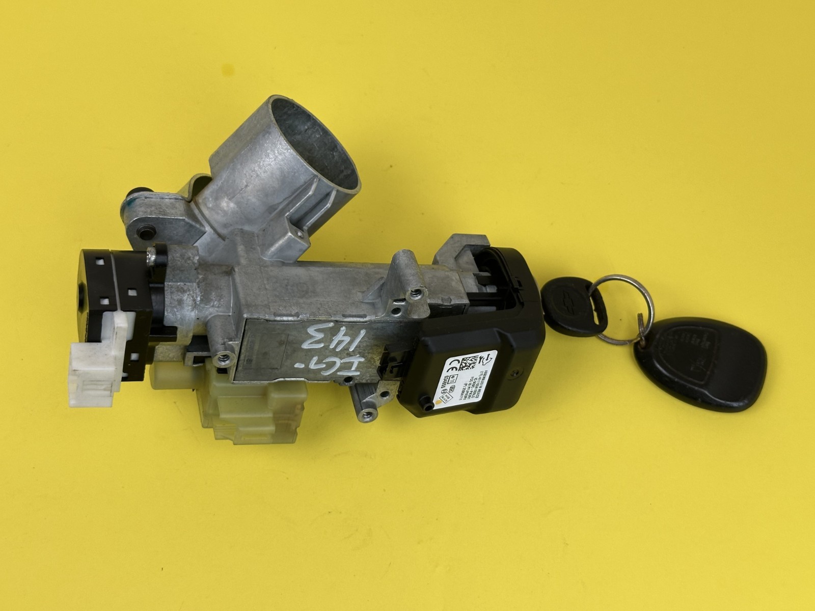 2009-2017 CHEVROLET TRAVERSE IGNITION LOCK  ASSEMBLY W/ KEY OEM 25964111