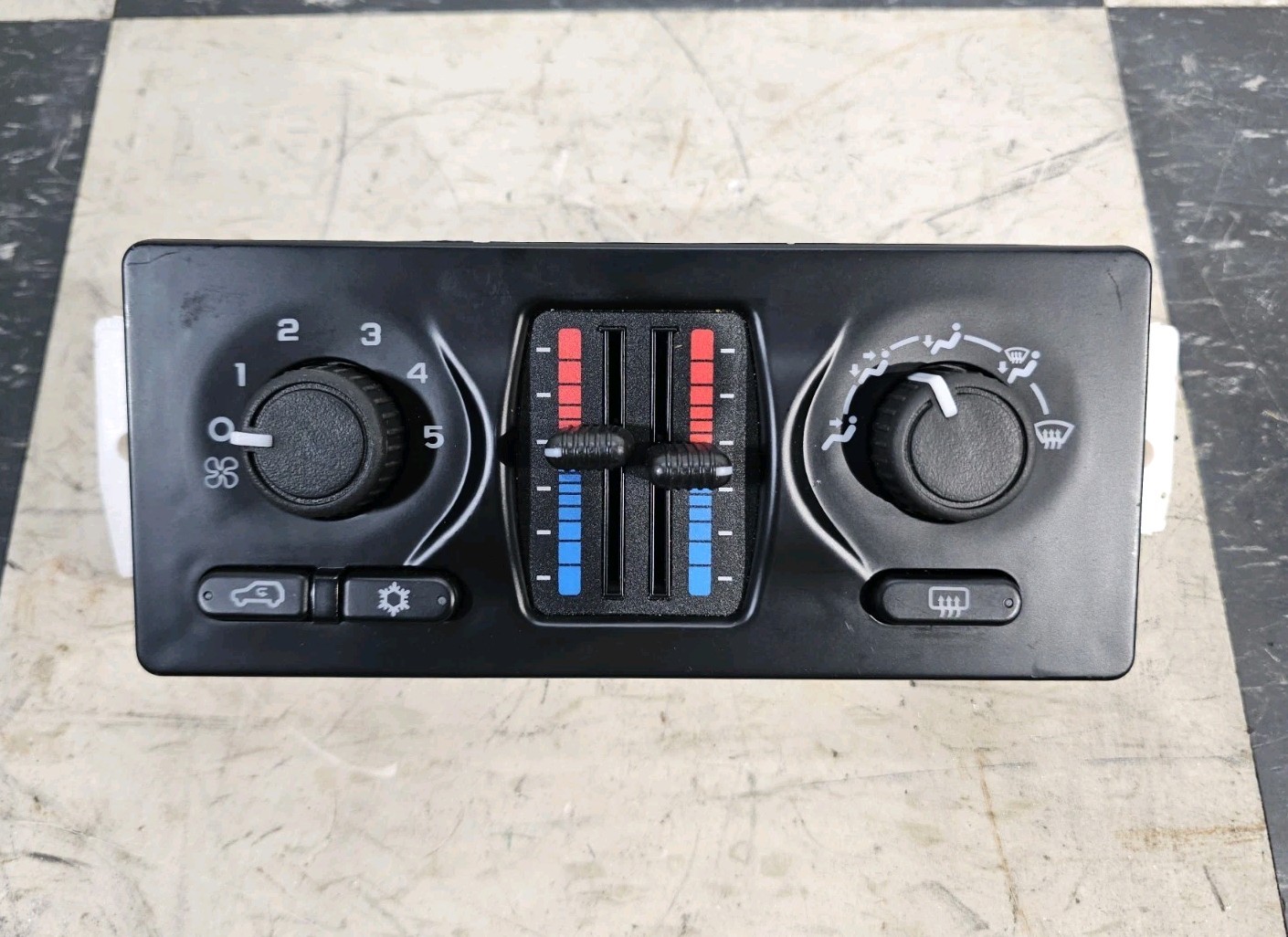 2003-2004 Gmc Yukon Ac Heater Climate Control 599-210xd GFHD1 2003-2004 Gmc Yukon Ac Heater Climate Control 599-210xd GFHD1