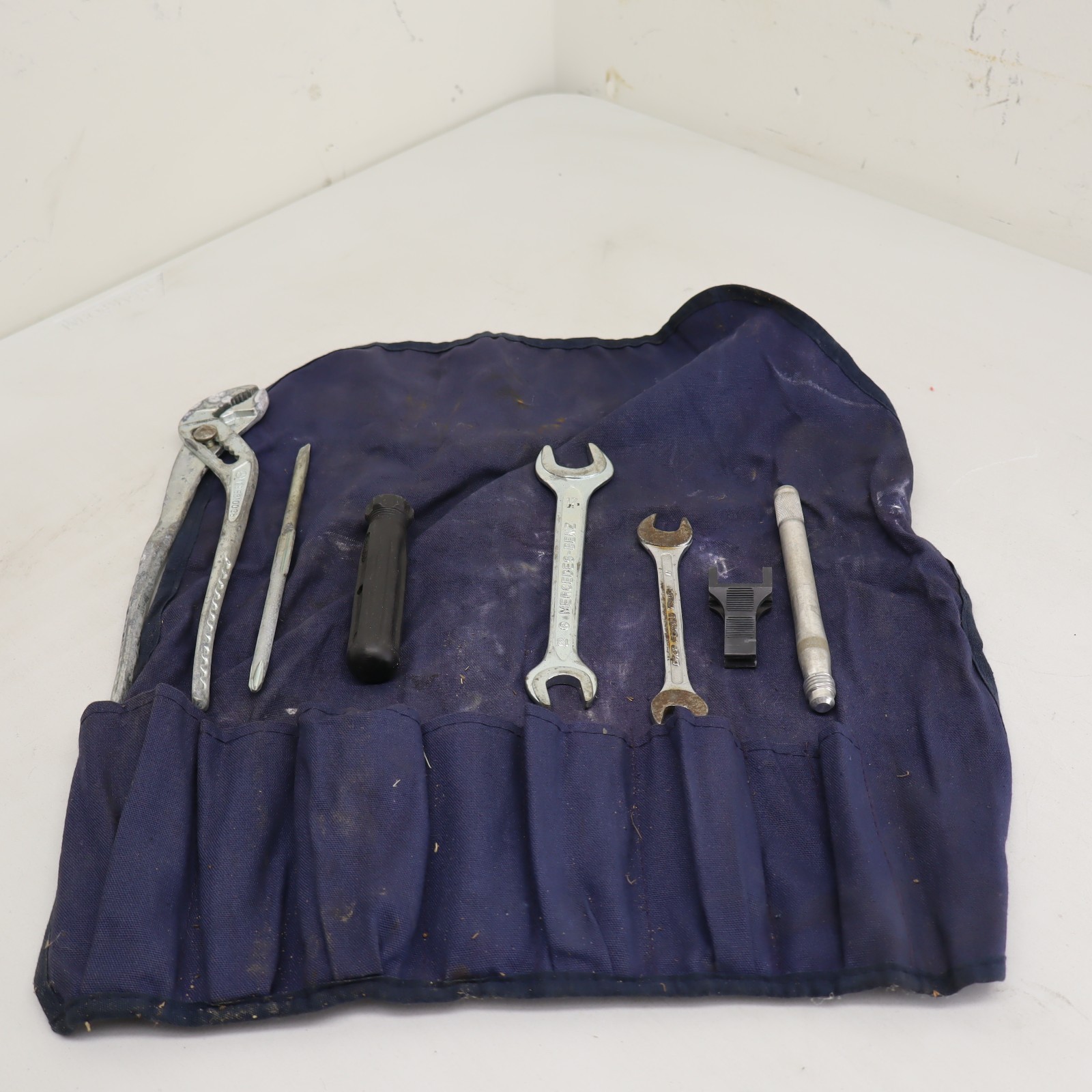 96-2002 Mercedes-Benz W210 E55 AMG E430 E420 E320 wrench pliers tool set 96-2002 Mercedes-Benz W210 E55 AMG E430 E420 E320 wrench pliers tool set