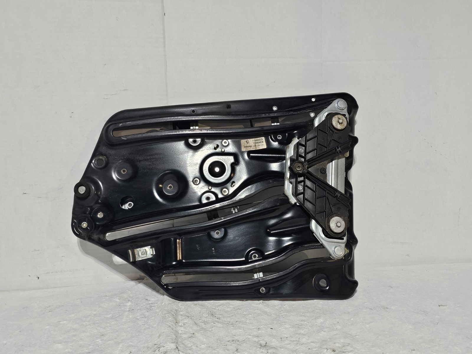 07-13 BMW E93 CONVERTIBLE 328I 335I REAR LEFT DRIVER SIDE WINDOW REGULATOR MOTOR 07-13 BMW E93 CONVERTIBLE 328I 335I REAR LEFT DRIVER SIDE WINDOW REGULATOR MOTOR