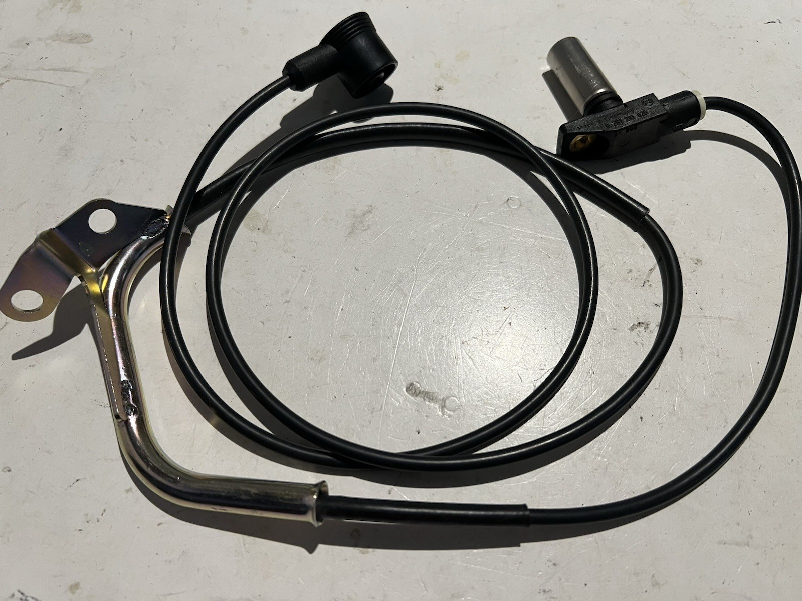Bosch OEM Crankshaft Position Sensor 002-153-34-28 NOS 86-91 W126 420SEL 560SEL