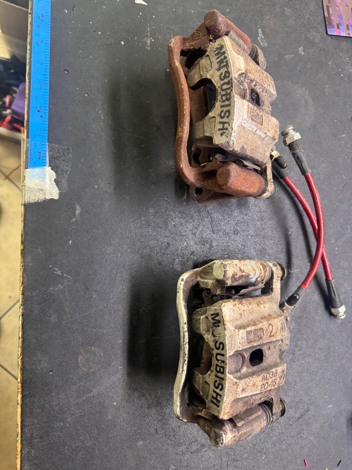 1991 Mitsubishi 3000gt Twin Turbo rear brake calipers with stainless brake lines 1991 Mitsubishi 3000gt Twin Turbo rear brake calipers with stainless brake lines