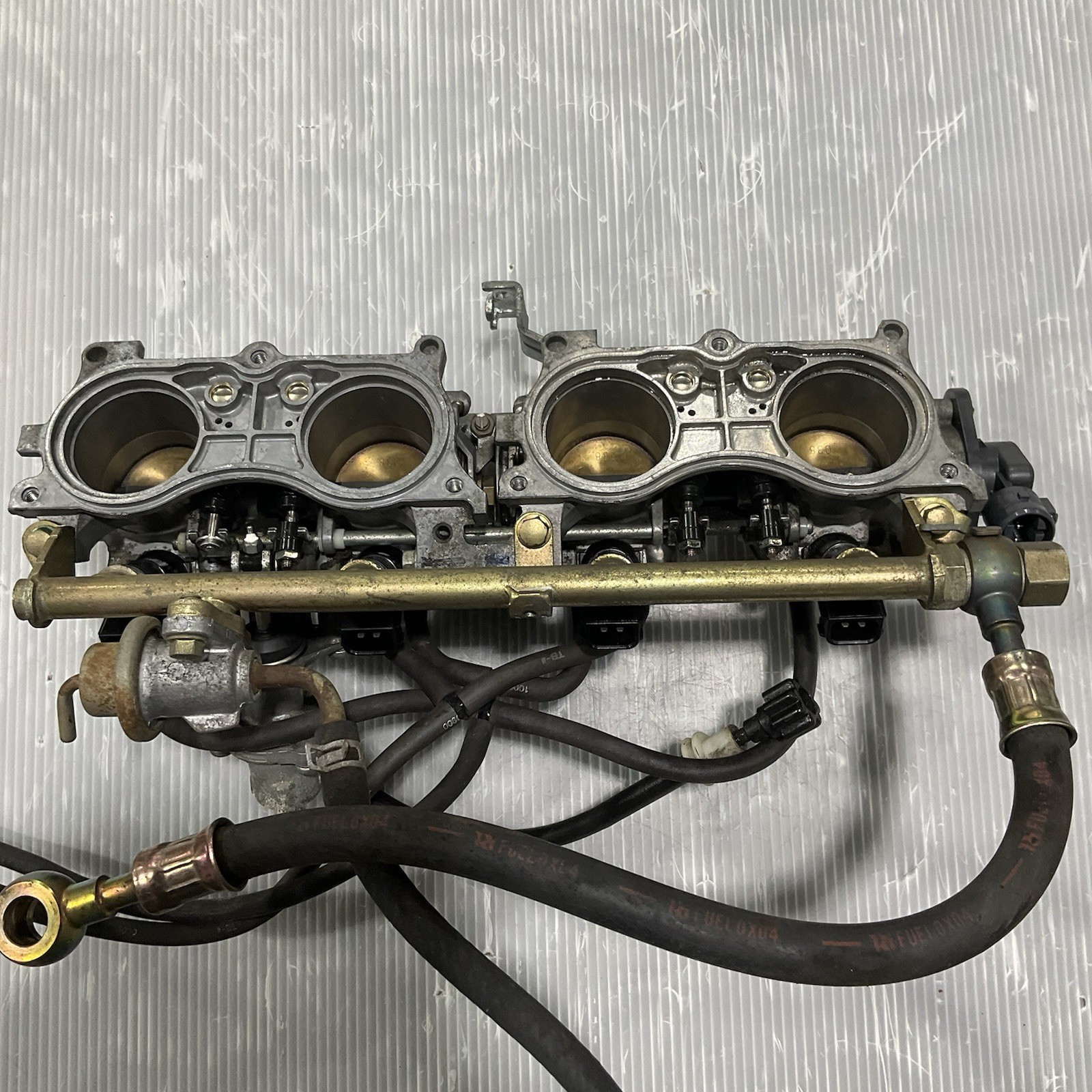 01-06 HONDA CBR600F4I CBR600 CBR F4I OEM THROTTLE BODY BODIES INJECTORS COMPLETE