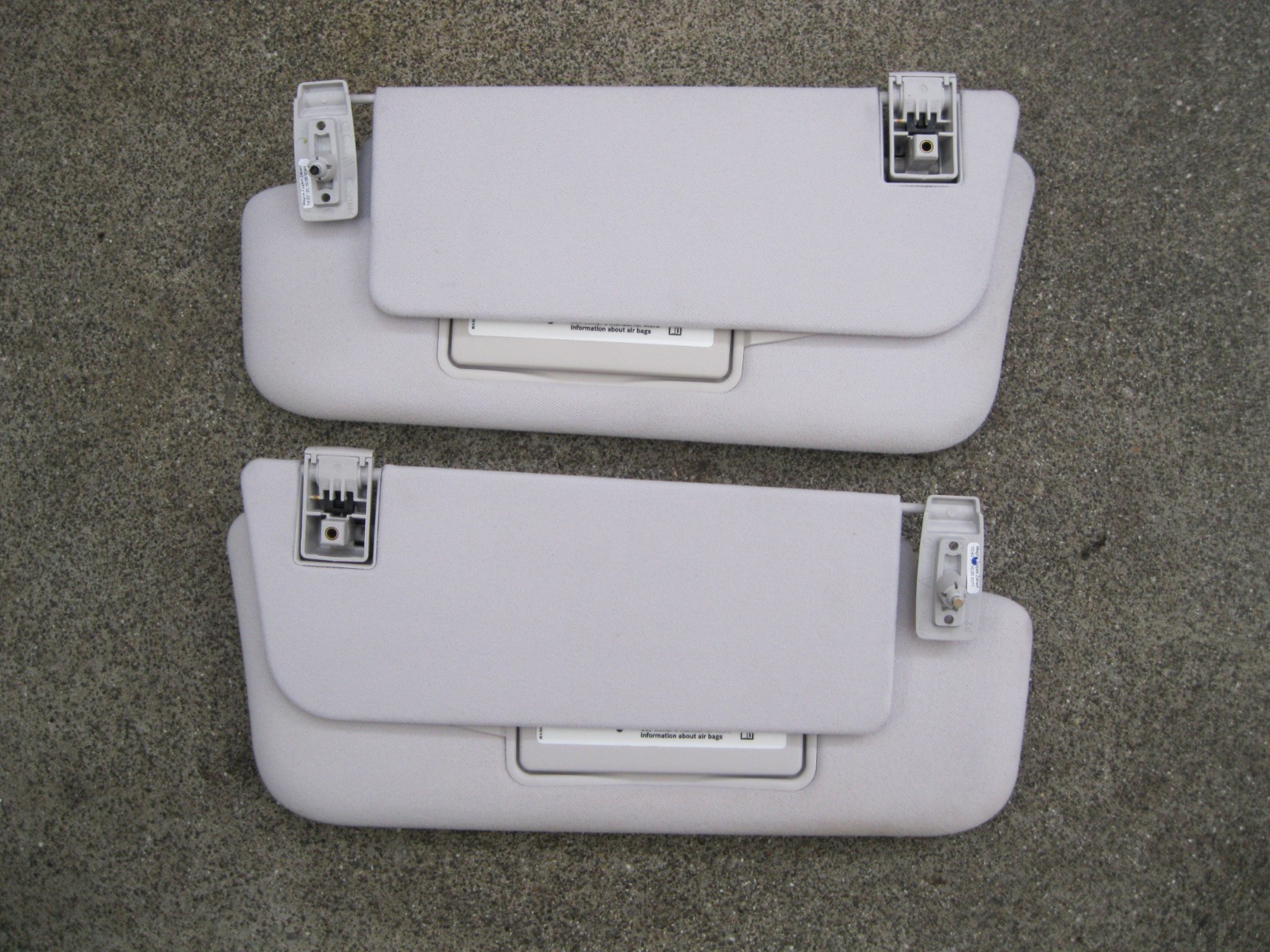 03-09 Mercedes-Benz W211 E320 E350 Left + Right Side Sun Visor Set (Light Gray)