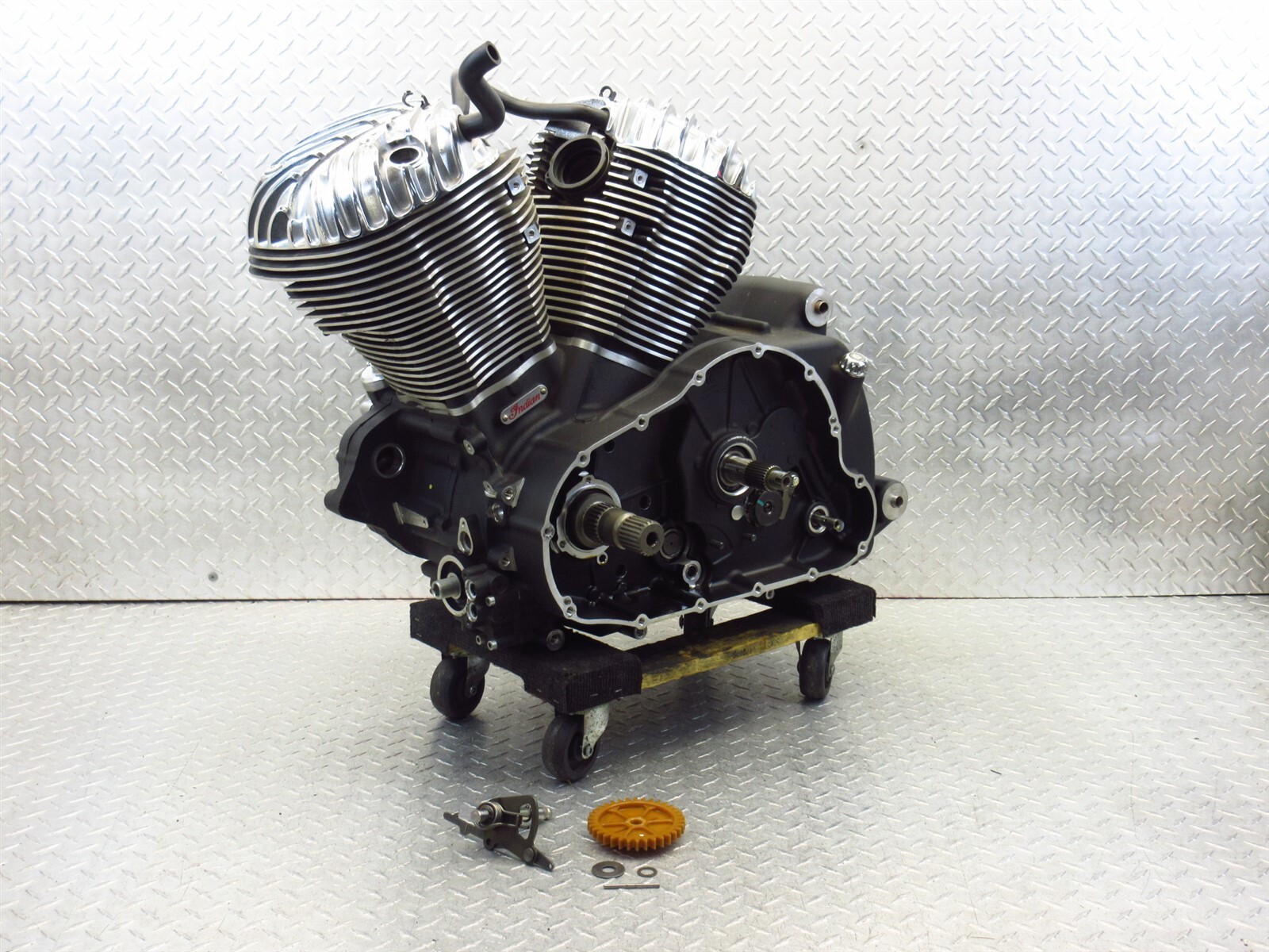 2016 15-18 Indian Chieftain Engine Motor Assembly Case Crankcase Block OEM