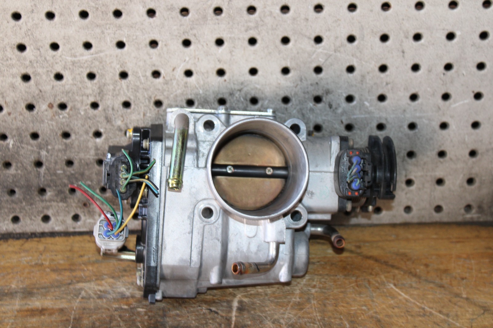 2003 Toyota Tundra 3.4 V6 5VZE Tundra Throttle Body TPS IACV