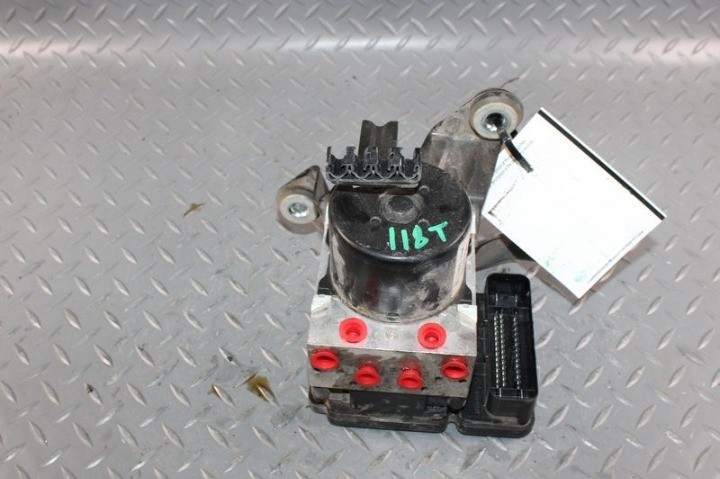 2014-2015 Toyota Tundra ABS Anti-Lock Brake Pump Module Assembly OEM