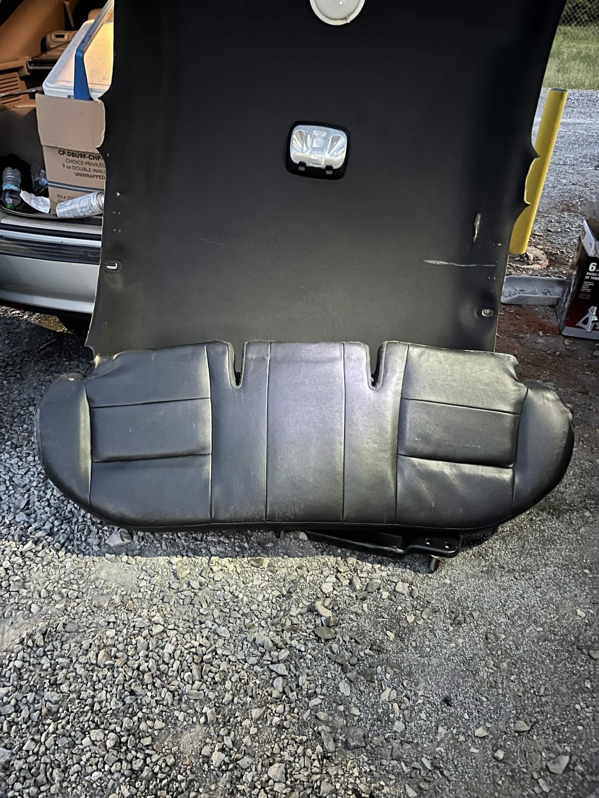 2003 - 2011 Ford Crown Victoria Rear Seat