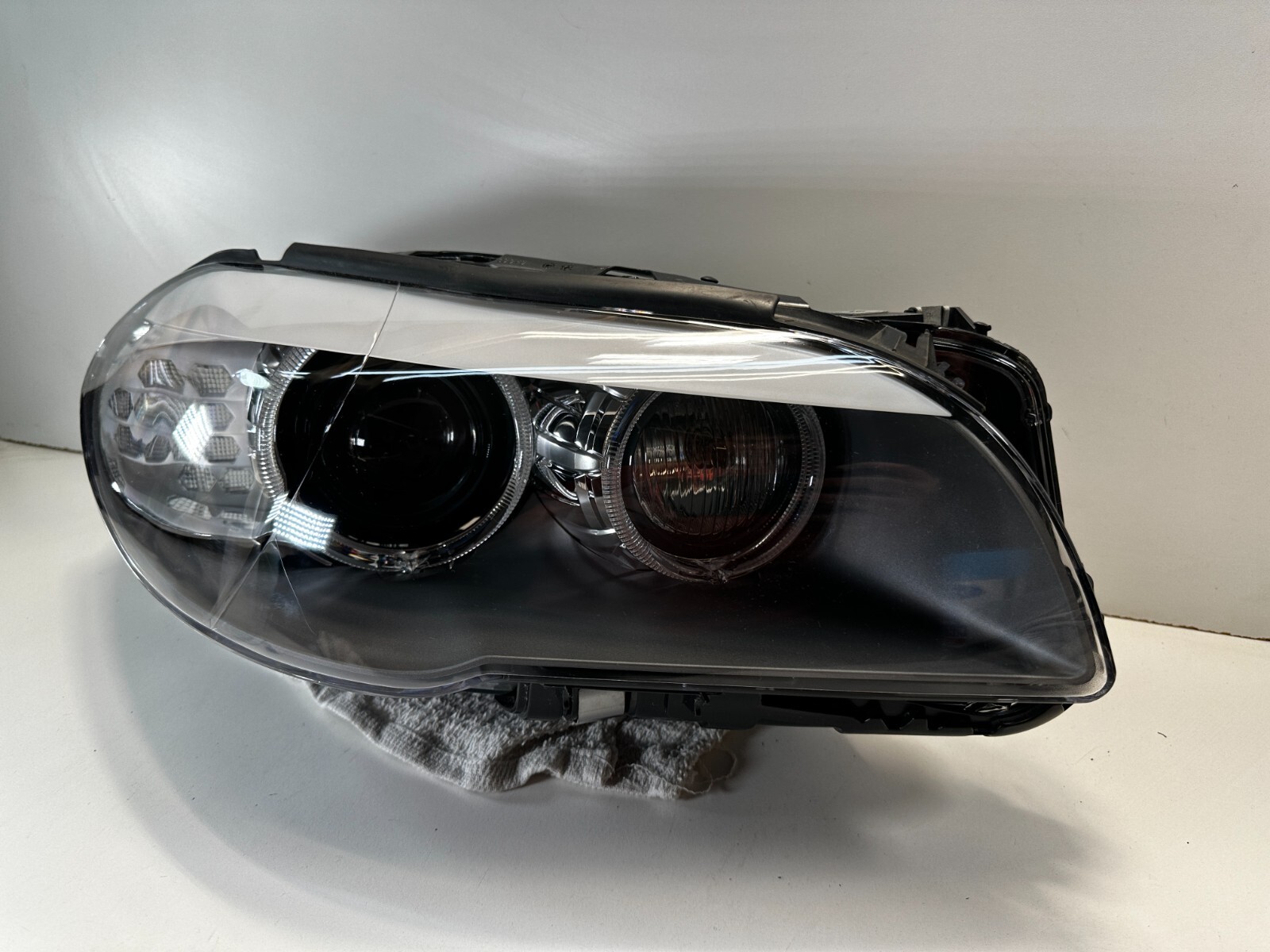 MINT 2011-2013 BMW F10 5 Series AFS Xenon HID Headlight Right Passenger OEM MINT 2011-2013 BMW F10 5 Series AFS Xenon HID Headlight Right Passenger OEM