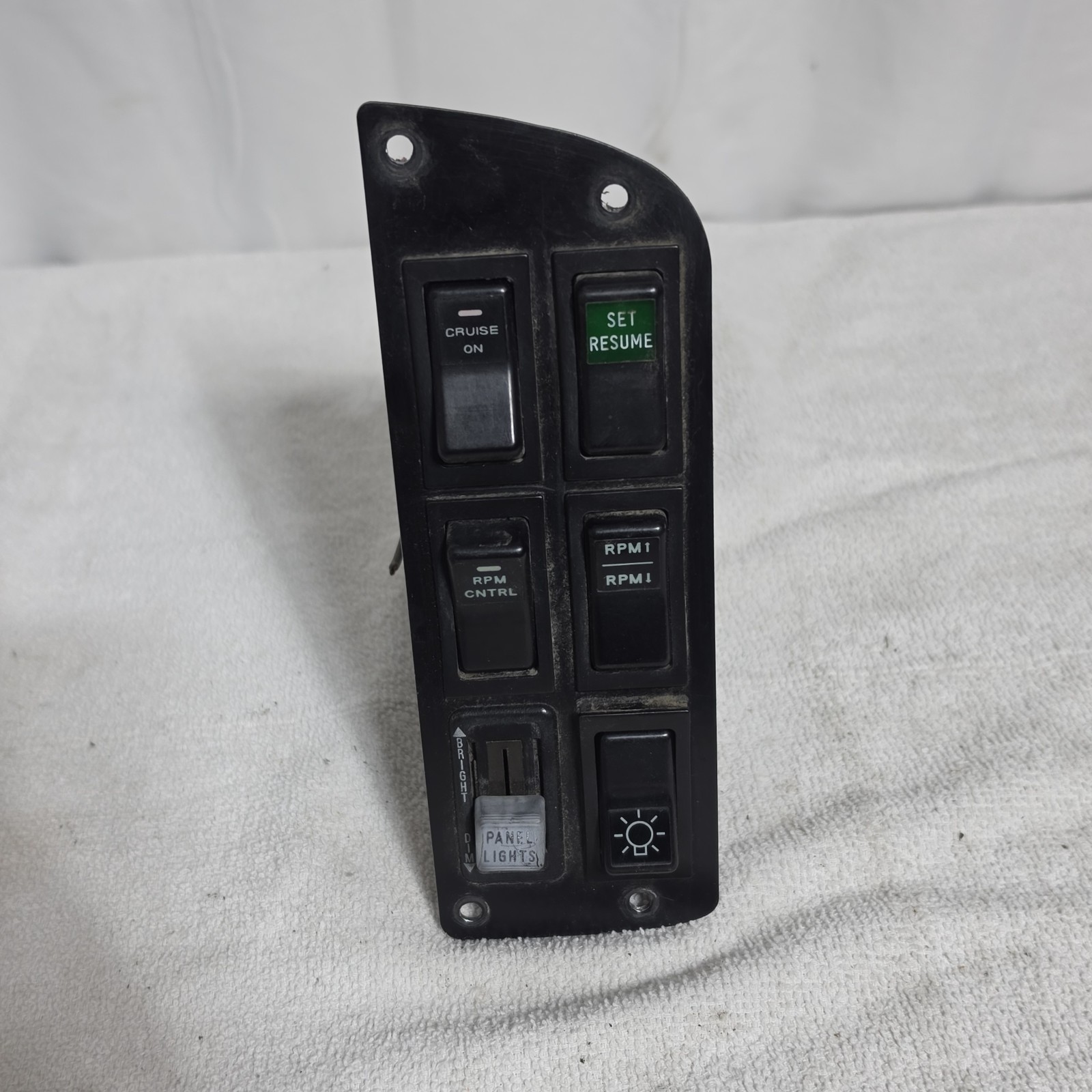 Thomas BUILT BUS Driver FRONT Dash Panel With Switches CRUISE RPM Thomas BUILT BUS Driver FRONT Dash Panel With Switches CRUISE RPM