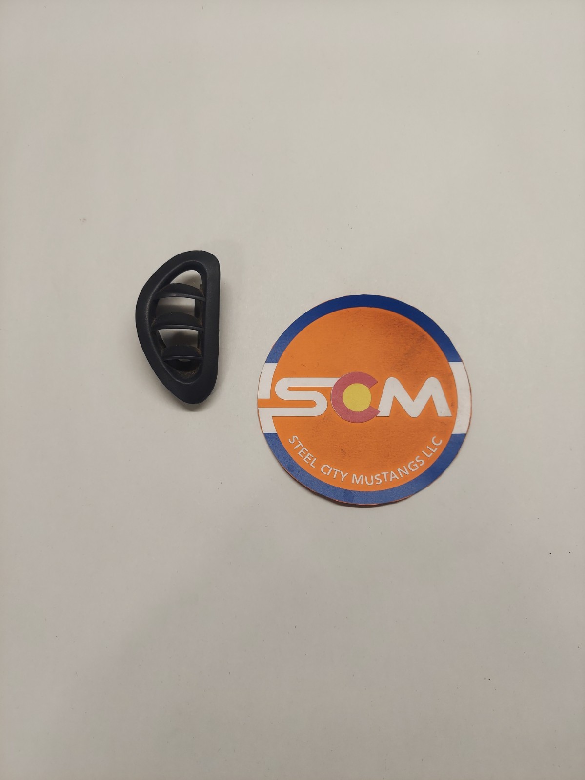 1994-98 FORD MUSTANG WINDOW DEFROST DASH AIR VENT BLACK LH 95 96 97 OEM 1994-98 FORD MUSTANG WINDOW DEFROST DASH AIR VENT BLACK LH 95 96 97 OEM