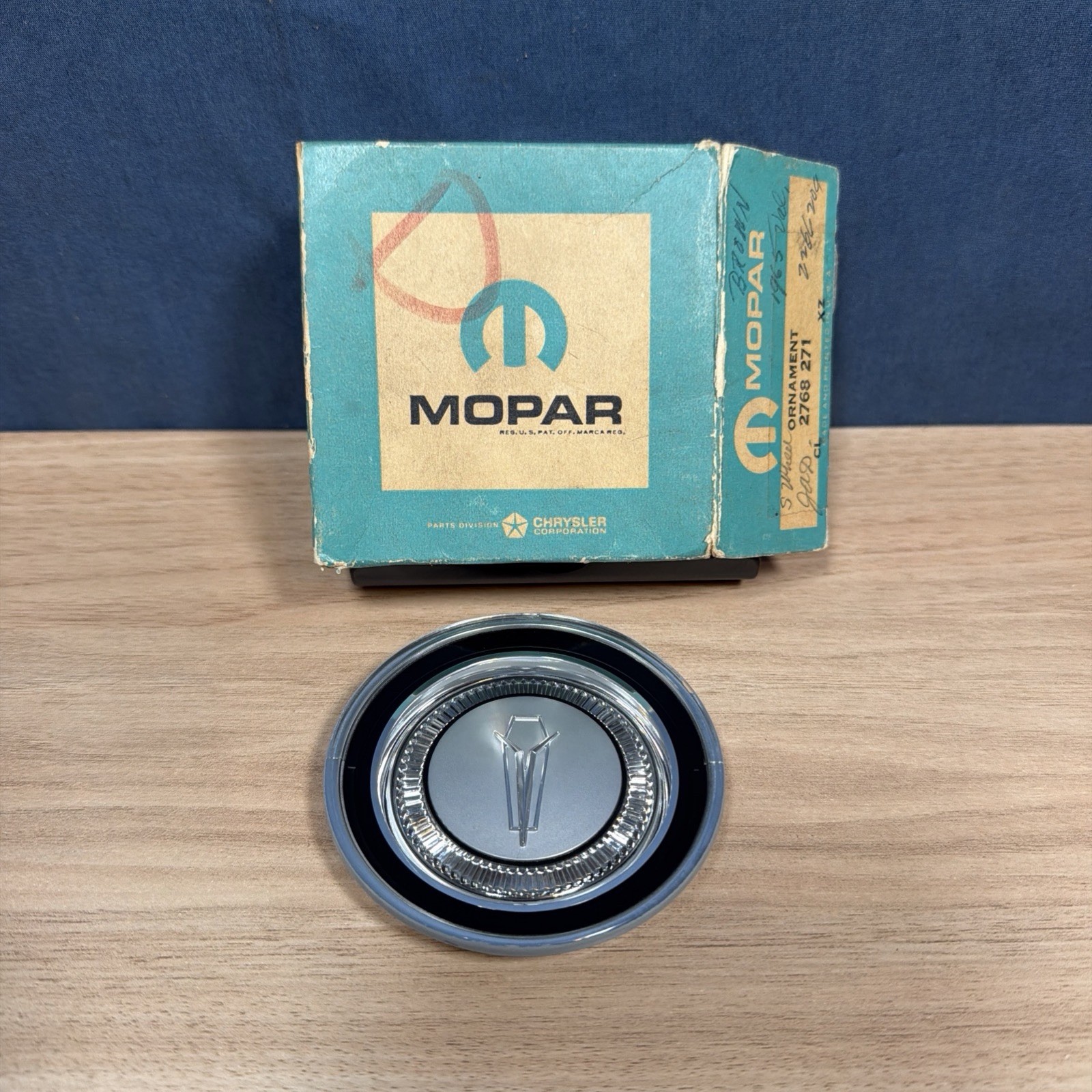 NOS for Mopar 1964-66 Plymouth Valiant / Barracuda Horn Ring Emblem #2768271 NOS for Mopar 1964-66 Plymouth Valiant / Barracuda Horn Ring Emblem #2768271
