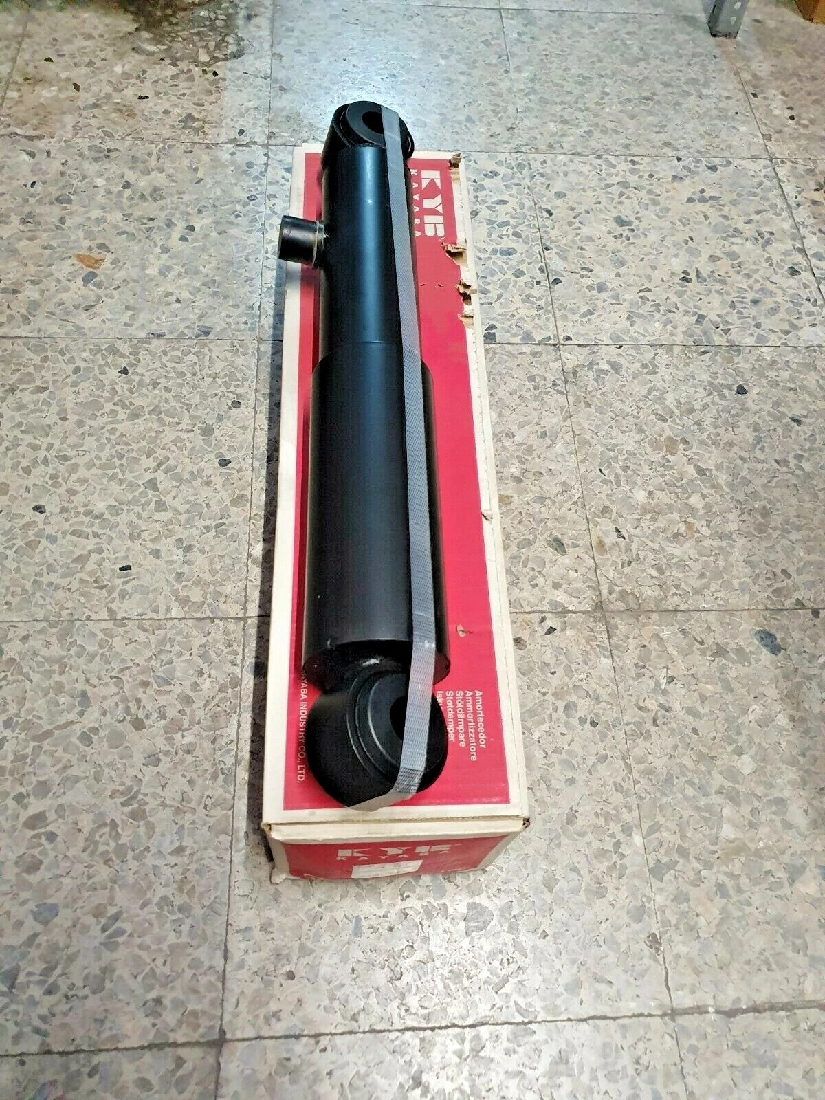 2pcs KYB 341248 front shock absorbers for Hino Bus RU638bb