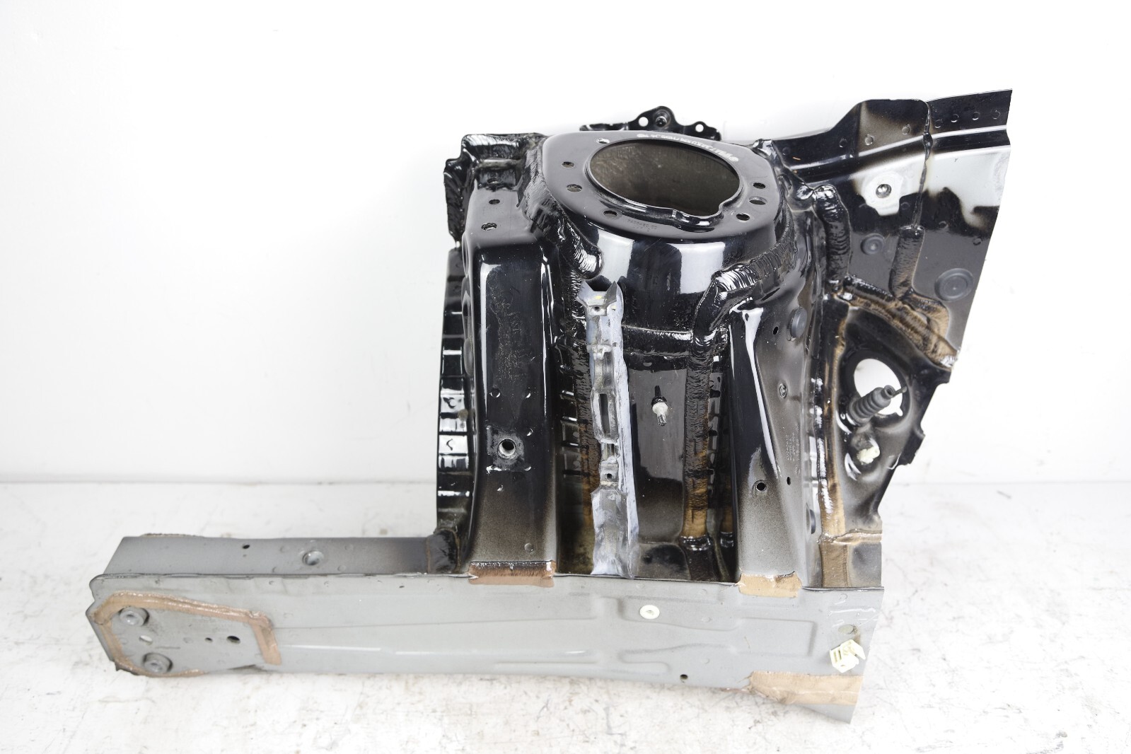 20-24 BMW 228I F44 FRONT RIGHT PASSENGER SIDE FRAME RAIL CUT SUPPORT BLACK OEM