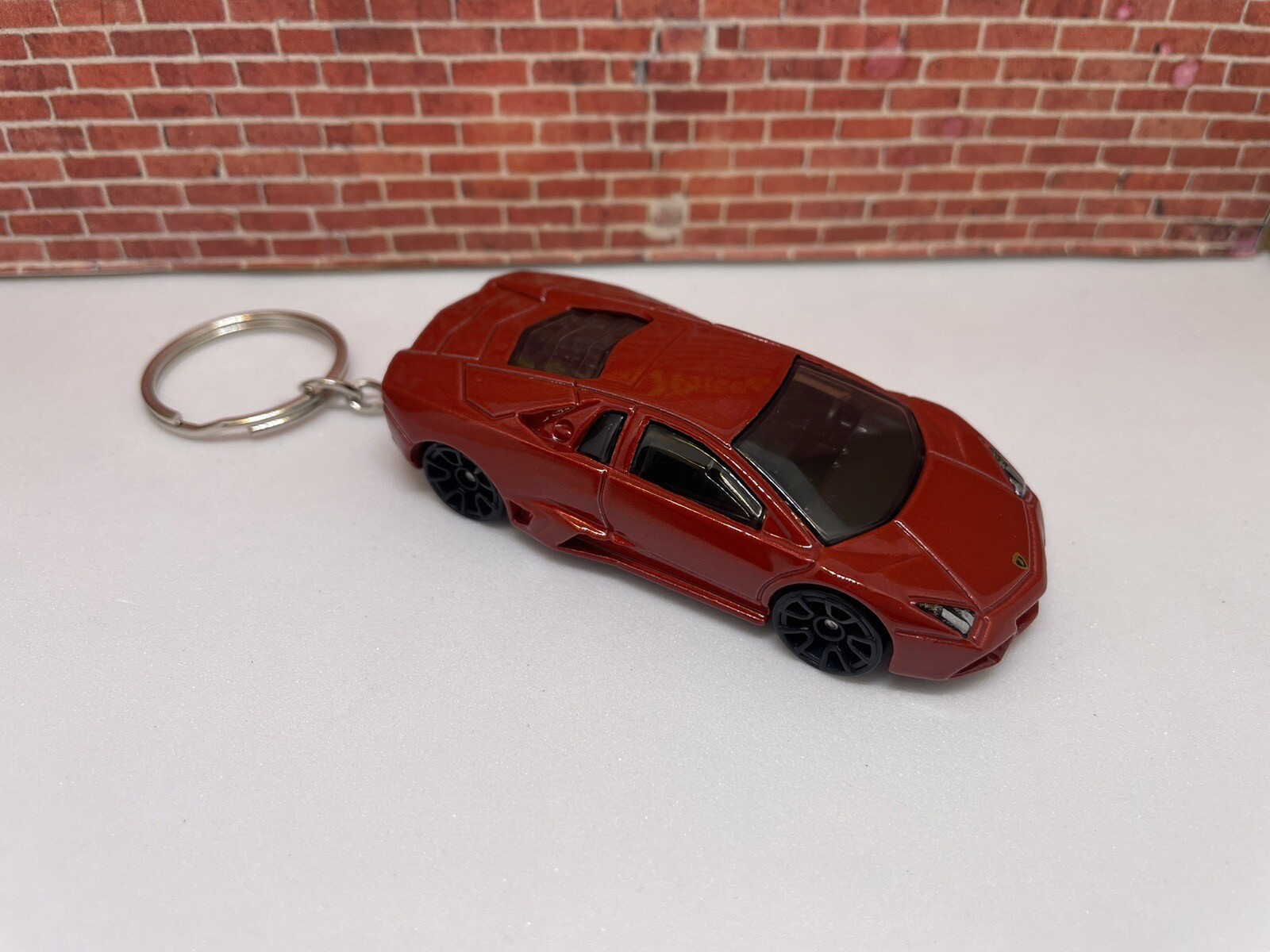 KEYCHAIN for LAMBORGHINI REVENTON AUTO EXOTIC CAR KEY KEYCHAINS FOB RING LANYARD