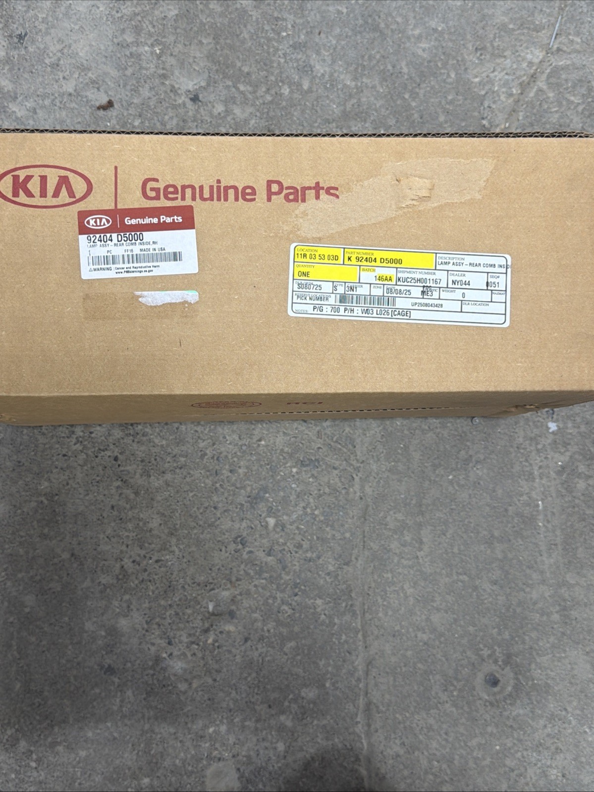 New In Box OEM 2016-2020 Kia Optima Right Backup Lamp Assembly 92404D5000