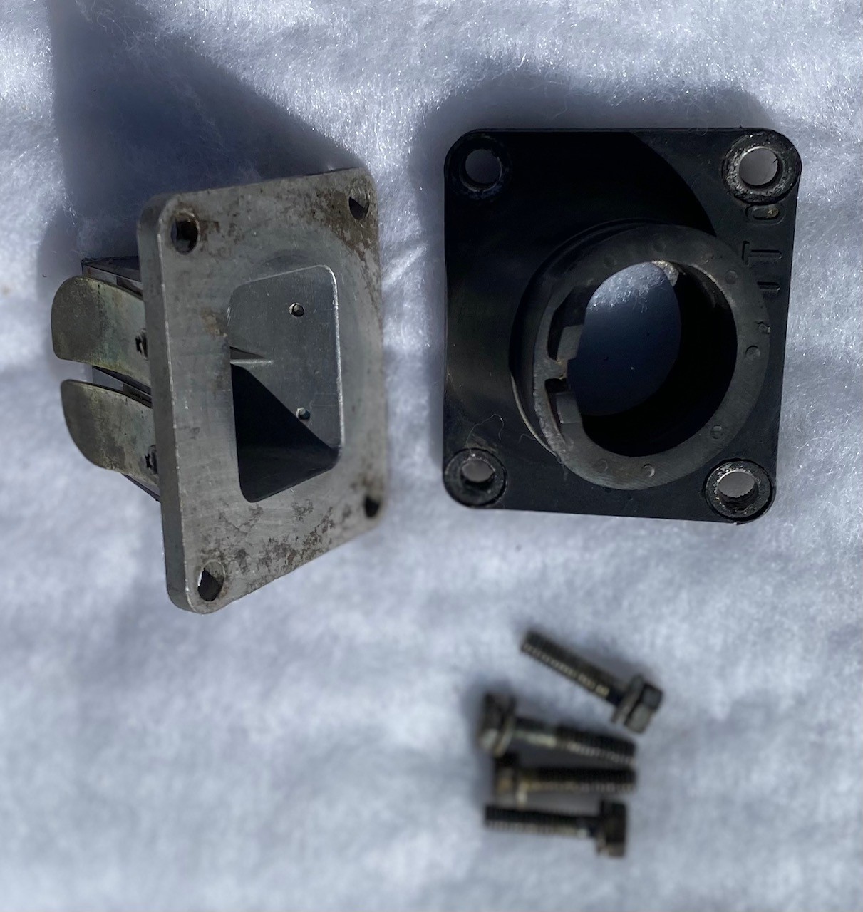 1977-1979 Yamaha YZ80 Used Intake Manifold 2J5