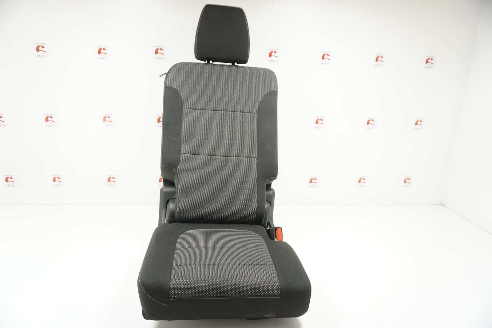 18 2018-2024 Chevrolet Traverse Third Row Passenger Side Seat Used Oem Rh