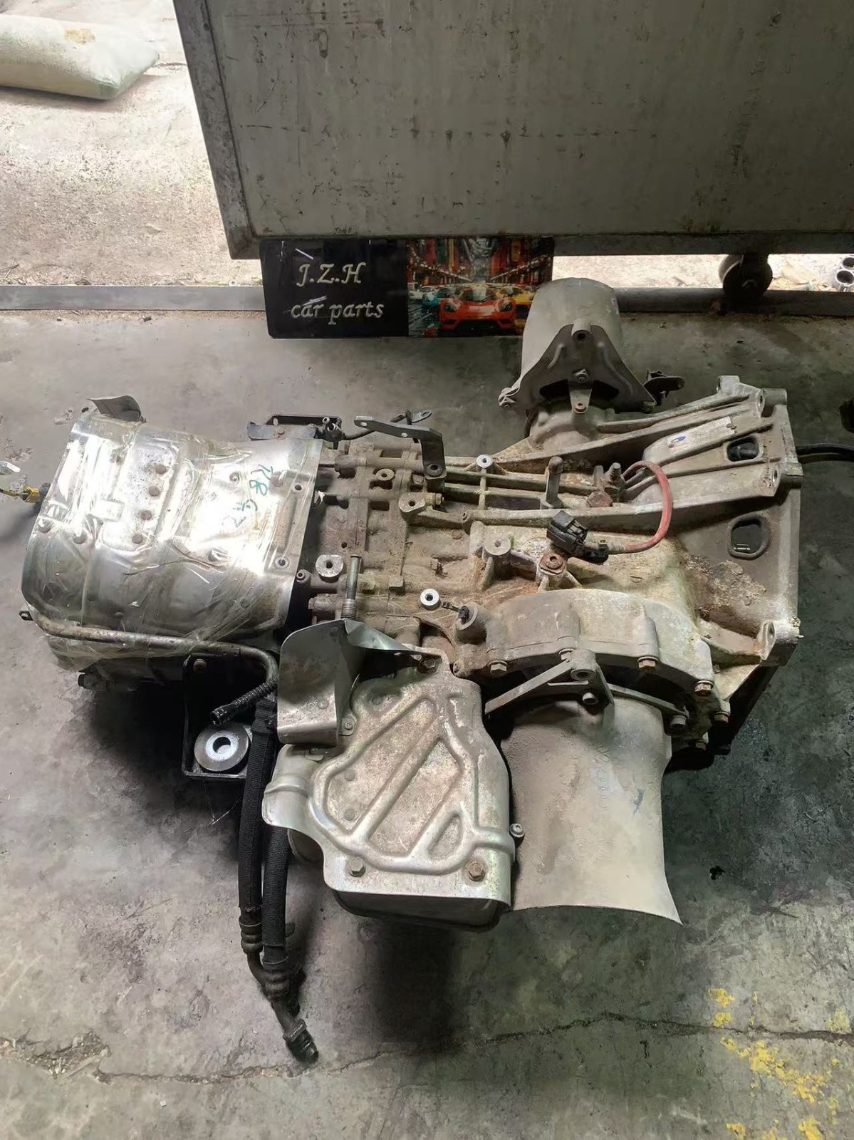 Used,For Audi R8 4.2 FSI V8 Quattro BYH R-Tronic Gearbox KBC OEM PN 086300045